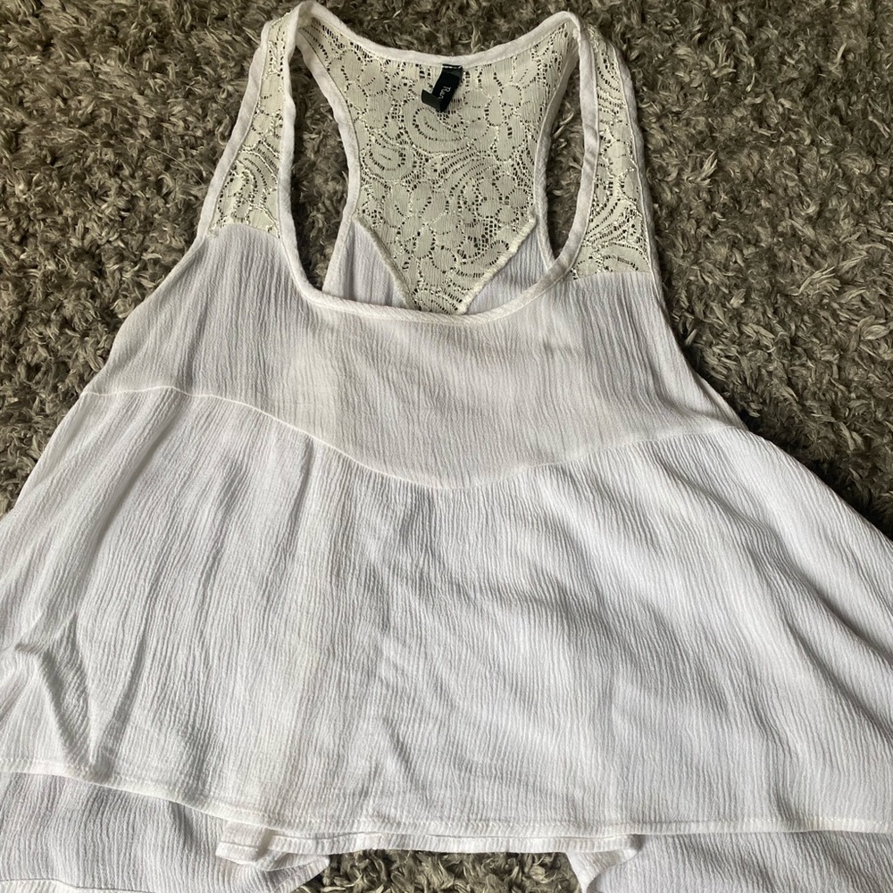 White crop top